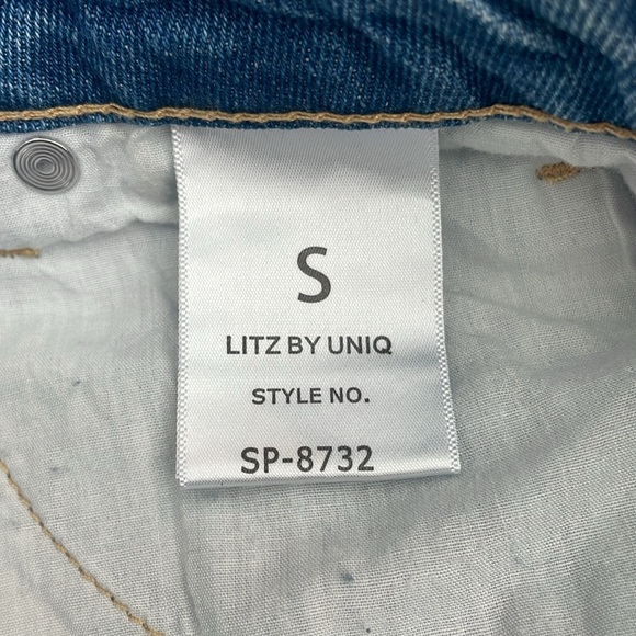 LITZ BY UNIQ Darling Crystal Daisy Dukes Denim Distressed Shorts Size S/27” - Picture 5 of 9